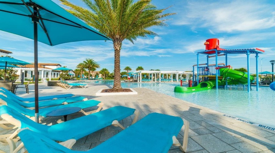 KISSIMMEE, Florida 34747, 5 Bedrooms Bedrooms, ,4 BathroomsBathrooms,Residential,For Sale,GENEVE,0,MFRO6420591