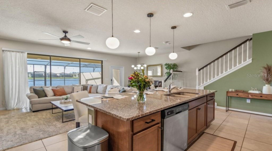 KISSIMMEE, Florida 34747, 5 Bedrooms Bedrooms, ,4 BathroomsBathrooms,Residential,For Sale,GENEVE,0,MFRO6420591