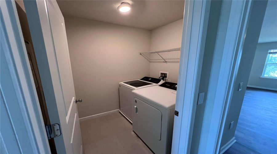 DAVENPORT, Florida 33896, 4 Bedrooms Bedrooms, ,3 BathroomsBathrooms,Residential,For Sale,ENCHANTING CT.,0,MFRO6410089