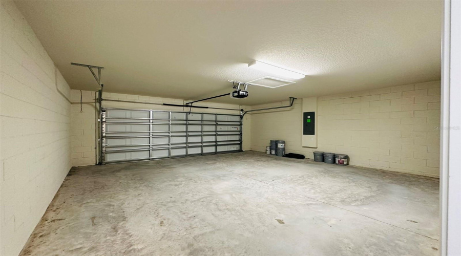 DAVENPORT, Florida 33896, 4 Bedrooms Bedrooms, ,3 BathroomsBathrooms,Residential,For Sale,ENCHANTING CT.,0,MFRO6410089