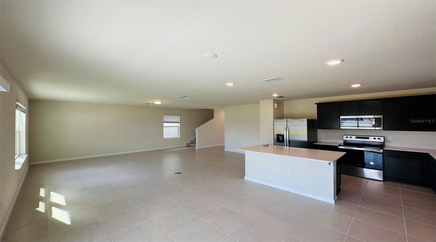 DAVENPORT, Florida 33896, 4 Bedrooms Bedrooms, ,3 BathroomsBathrooms,Residential,For Sale,ENCHANTING CT.,0,MFRO6410089