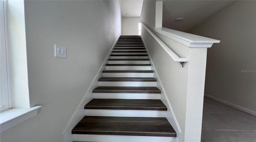 DAVENPORT, Florida 33896, 4 Bedrooms Bedrooms, ,3 BathroomsBathrooms,Residential,For Sale,ENCHANTING CT.,0,MFRO6410089