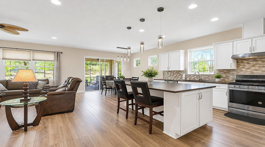 DAVENPORT, Florida 33837, 2 Bedrooms Bedrooms, ,2 BathroomsBathrooms,Residential,For Sale,ALMANSA,0,MFRS5152289