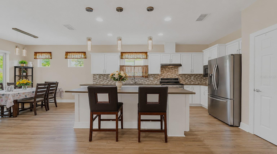 DAVENPORT, Florida 33837, 2 Bedrooms Bedrooms, ,2 BathroomsBathrooms,Residential,For Sale,ALMANSA,0,MFRS5152289