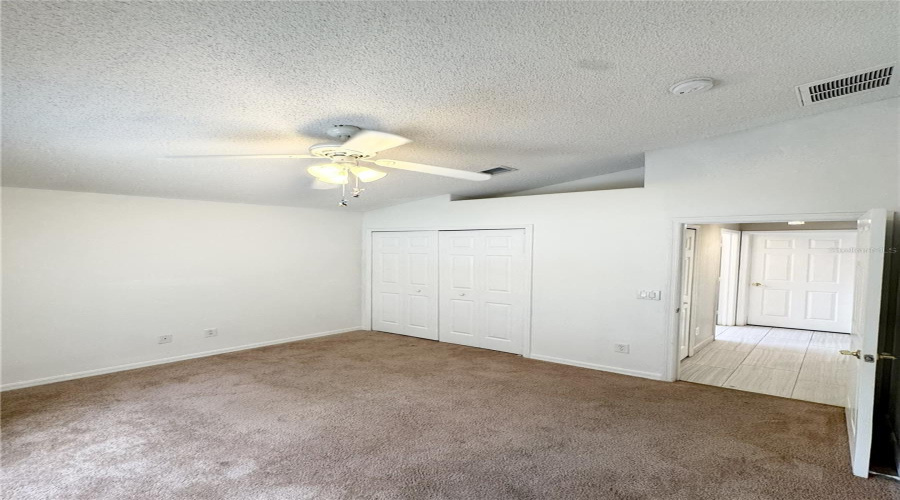 KISSIMMEE, Florida 34747, 4 Bedrooms Bedrooms, ,3 BathroomsBathrooms,Residential,For Sale,ONEIDA,0,MFRO6420584