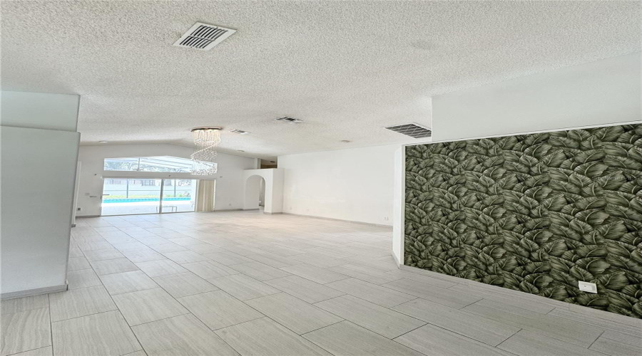 KISSIMMEE, Florida 34747, 4 Bedrooms Bedrooms, ,3 BathroomsBathrooms,Residential,For Sale,ONEIDA,0,MFRO6420584