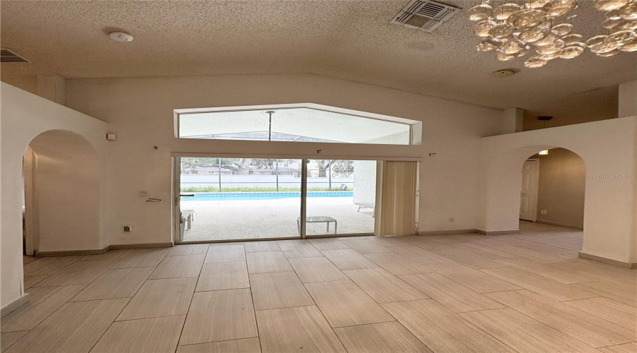 KISSIMMEE, Florida 34747, 4 Bedrooms Bedrooms, ,3 BathroomsBathrooms,Residential,For Sale,ONEIDA,0,MFRO6420584