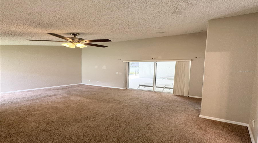 KISSIMMEE, Florida 34747, 4 Bedrooms Bedrooms, ,3 BathroomsBathrooms,Residential,For Sale,ONEIDA,0,MFRO6420584