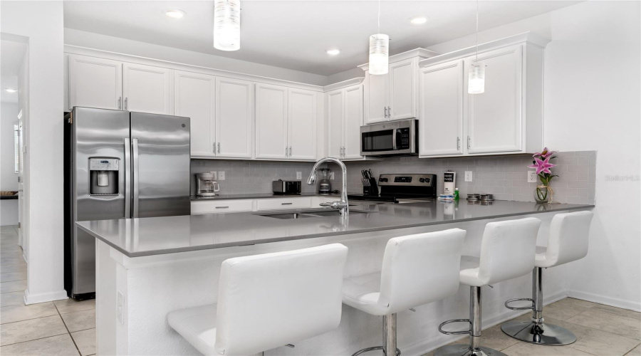 DAVENPORT, Florida 33896, 3 Bedrooms Bedrooms, ,2 BathroomsBathrooms,Residential,For Sale,SPLASH SHOT,0,MFRO6420495