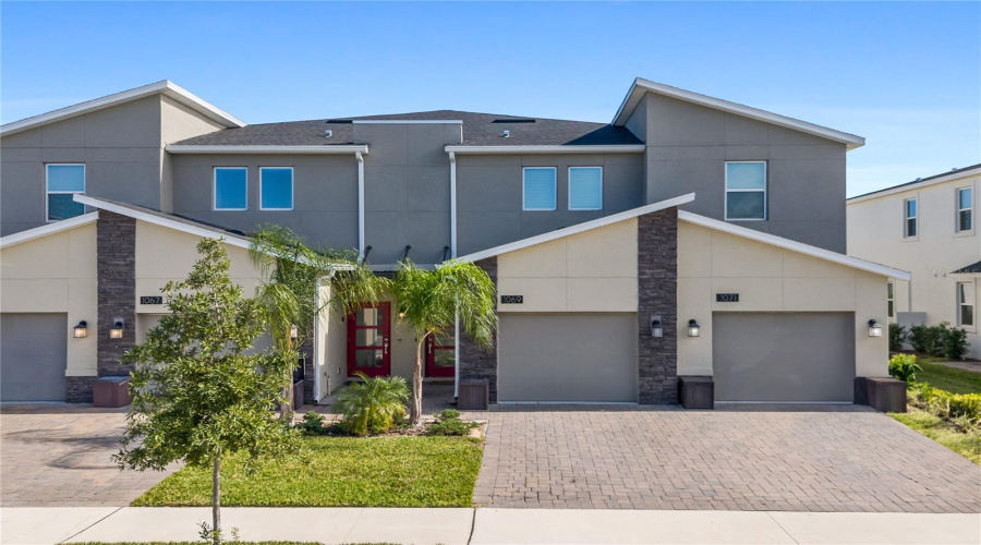DAVENPORT, Florida 33896, 3 Bedrooms Bedrooms, ,2 BathroomsBathrooms,Residential,For Sale,SPLASH SHOT,0,MFRO6420495