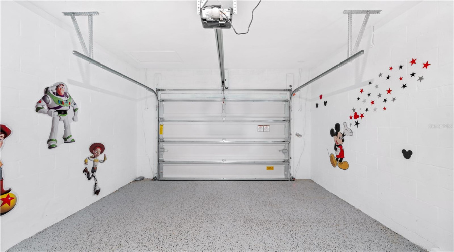 DAVENPORT, Florida 33896, 3 Bedrooms Bedrooms, ,2 BathroomsBathrooms,Residential,For Sale,SPLASH SHOT,0,MFRO6420495
