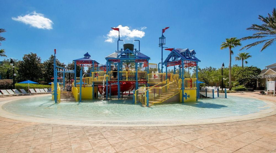 SPLASH PAD