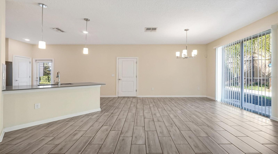 DAVENPORT, Florida 33896, 5 Bedrooms Bedrooms, ,3 BathroomsBathrooms,Residential,For Sale,SHINNECOCK HILLS,0,MFRO6420639