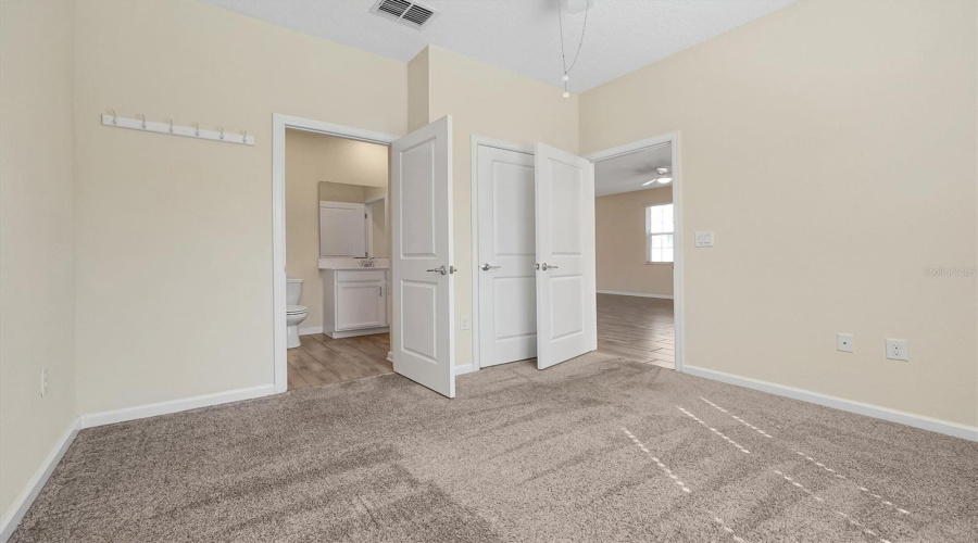 DAVENPORT, Florida 33896, 5 Bedrooms Bedrooms, ,3 BathroomsBathrooms,Residential,For Sale,SHINNECOCK HILLS,0,MFRO6420639