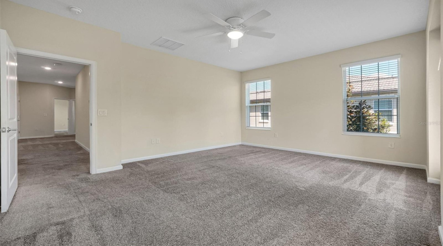 DAVENPORT, Florida 33896, 5 Bedrooms Bedrooms, ,3 BathroomsBathrooms,Residential,For Sale,SHINNECOCK HILLS,0,MFRO6420639