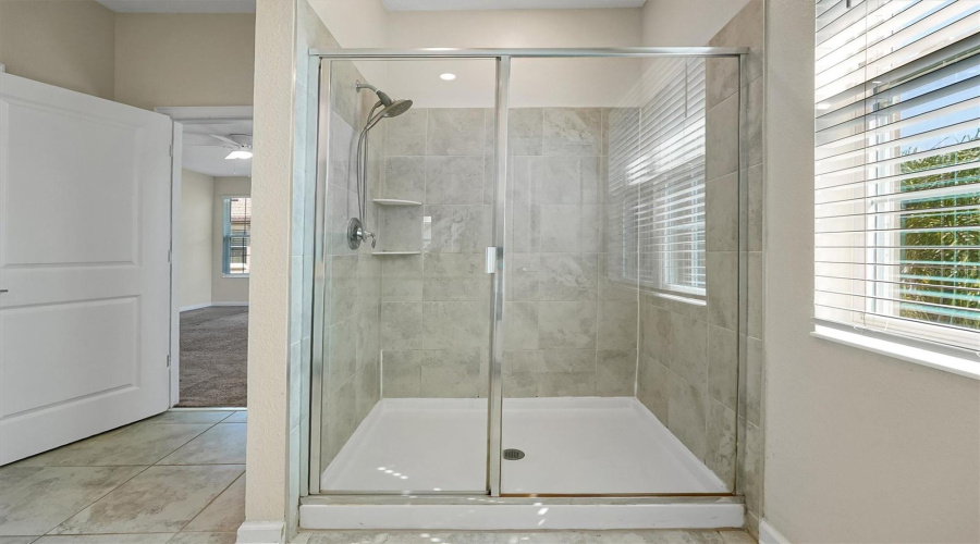 DAVENPORT, Florida 33896, 5 Bedrooms Bedrooms, ,3 BathroomsBathrooms,Residential,For Sale,SHINNECOCK HILLS,0,MFRO6420639