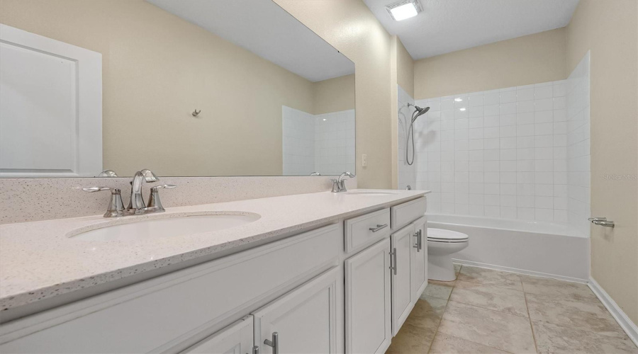 DAVENPORT, Florida 33896, 5 Bedrooms Bedrooms, ,3 BathroomsBathrooms,Residential,For Sale,SHINNECOCK HILLS,0,MFRO6420639