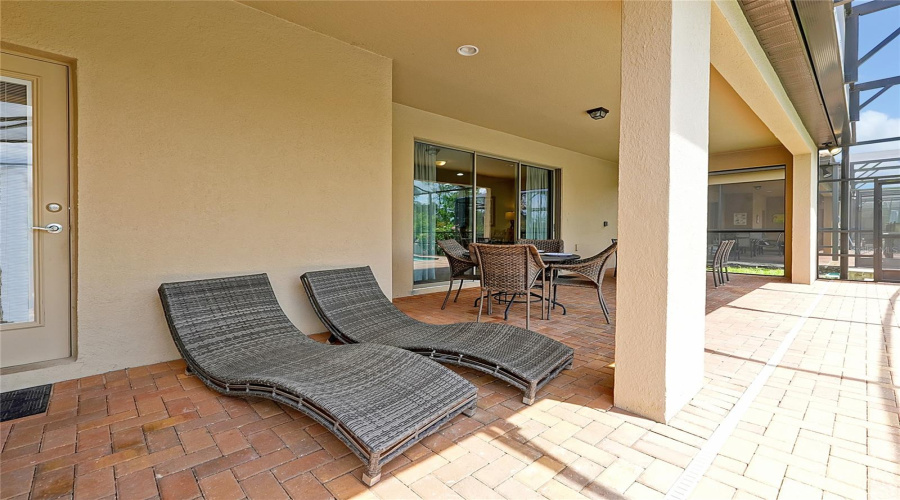 KISSIMMEE, Florida 34747, 9 Bedrooms Bedrooms, ,6 BathroomsBathrooms,Residential,For Sale,LIMA AVE,0,MFRO6420335