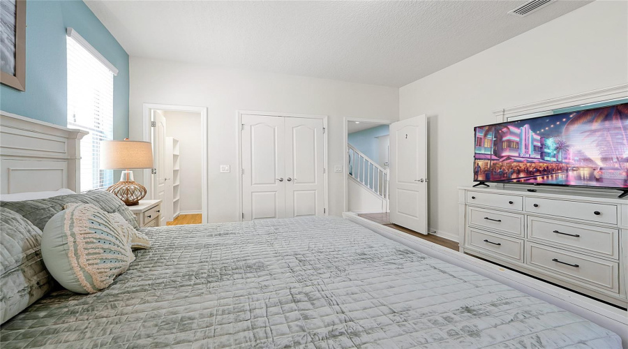 KISSIMMEE, Florida 34747, 9 Bedrooms Bedrooms, ,6 BathroomsBathrooms,Residential,For Sale,LIMA AVE,0,MFRO6420335