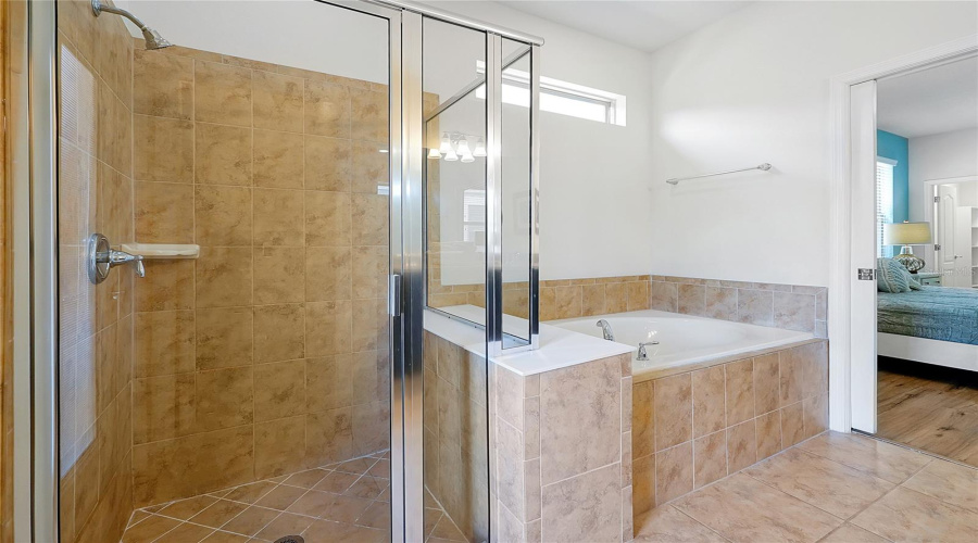 KISSIMMEE, Florida 34747, 9 Bedrooms Bedrooms, ,6 BathroomsBathrooms,Residential,For Sale,LIMA AVE,0,MFRO6420335