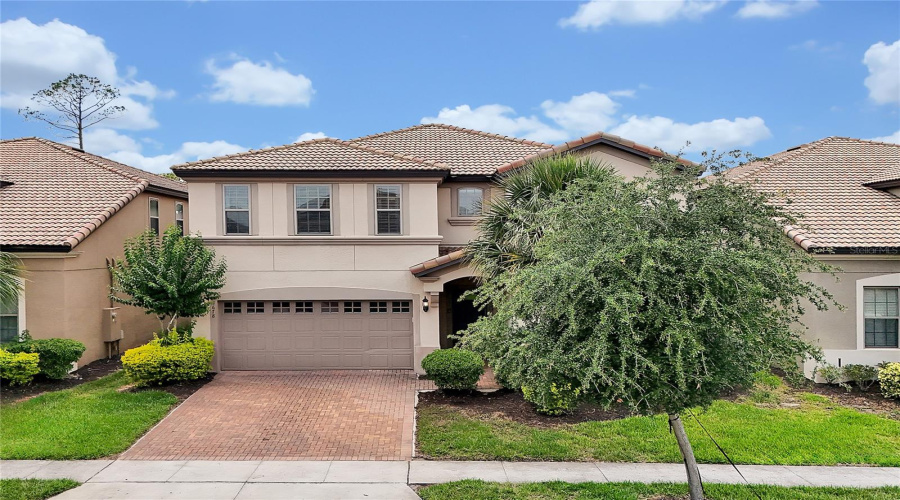 KISSIMMEE, Florida 34747, 9 Bedrooms Bedrooms, ,6 BathroomsBathrooms,Residential,For Sale,LIMA AVE,0,MFRO6420335
