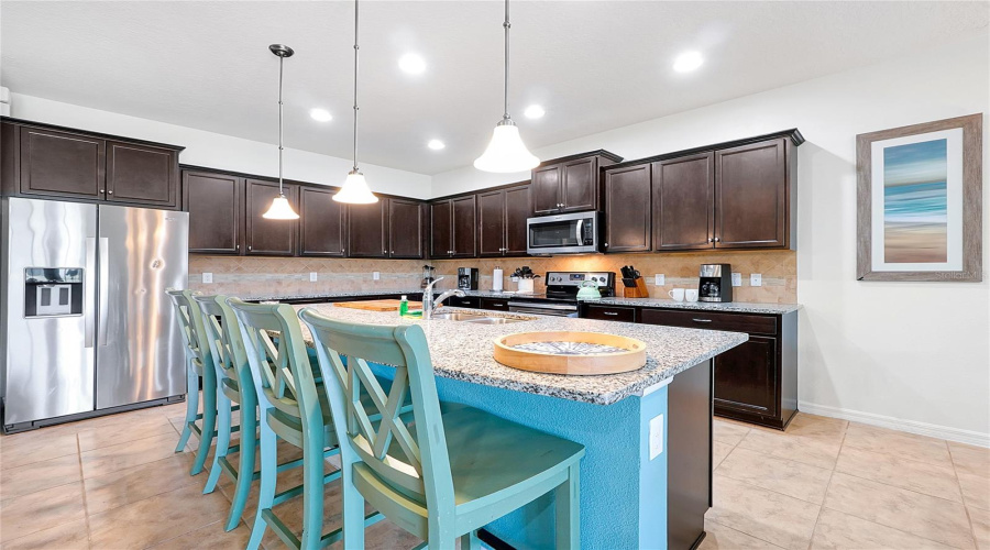 KISSIMMEE, Florida 34747, 9 Bedrooms Bedrooms, ,6 BathroomsBathrooms,Residential,For Sale,LIMA AVE,0,MFRO6420335