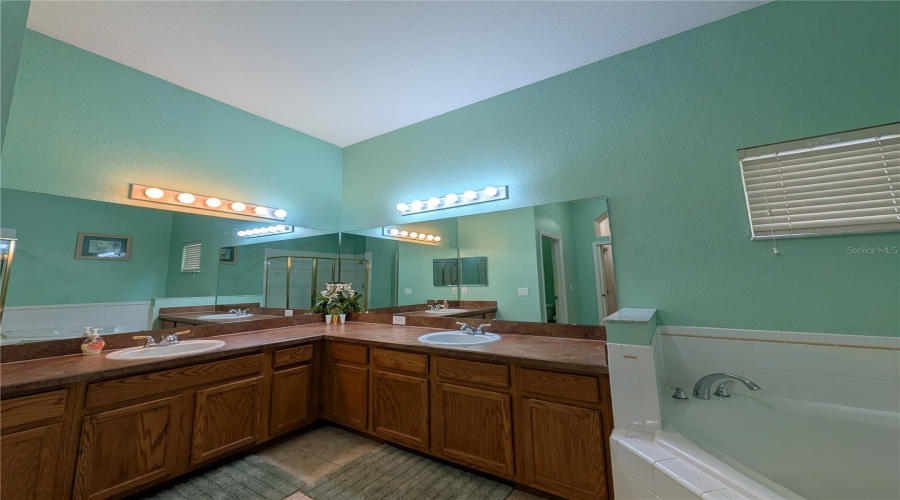 DAVENPORT, Florida 33897, 3 Bedrooms Bedrooms, ,2 BathroomsBathrooms,Residential,For Sale,WATLING,0,MFRO6420690