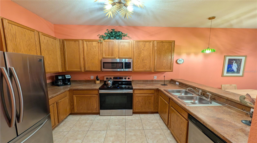 DAVENPORT, Florida 33897, 3 Bedrooms Bedrooms, ,2 BathroomsBathrooms,Residential,For Sale,WATLING,0,MFRO6420690