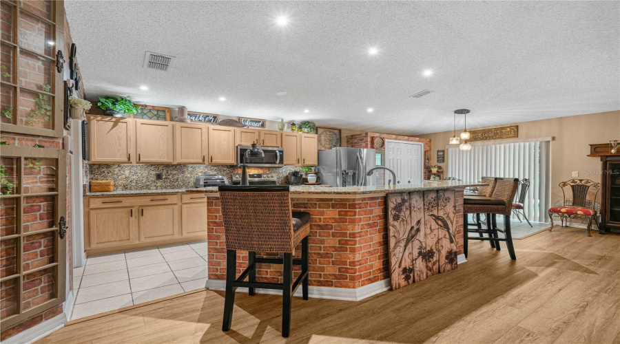 DAVENPORT, Florida 33837, 3 Bedrooms Bedrooms, ,2 BathroomsBathrooms,Residential,For Sale,CHINA BERRY,0,MFRL4962959