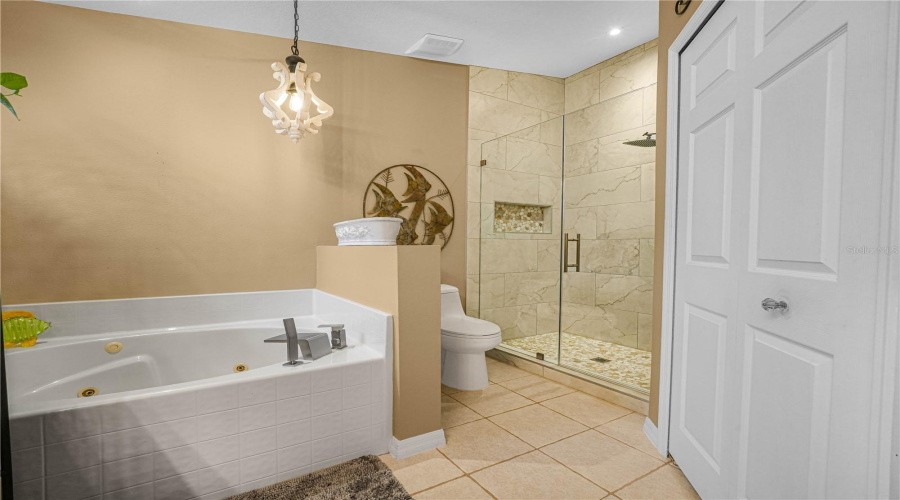 DAVENPORT, Florida 33837, 3 Bedrooms Bedrooms, ,2 BathroomsBathrooms,Residential,For Sale,CHINA BERRY,0,MFRL4962959