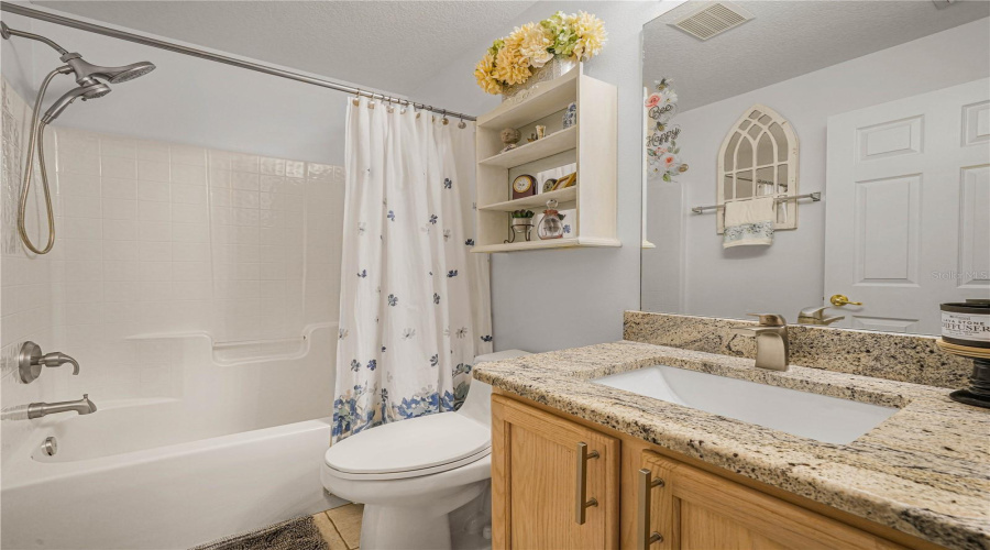 DAVENPORT, Florida 33837, 3 Bedrooms Bedrooms, ,2 BathroomsBathrooms,Residential,For Sale,CHINA BERRY,0,MFRL4962959