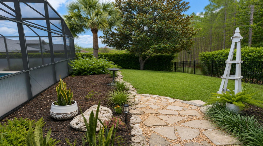 DAVENPORT, Florida 33837, 3 Bedrooms Bedrooms, ,2 BathroomsBathrooms,Residential,For Sale,CHINA BERRY,0,MFRL4962959
