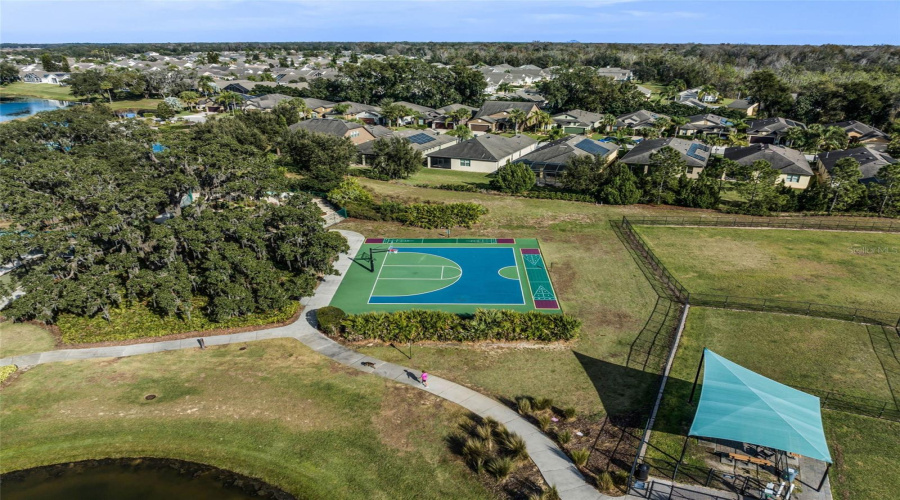 DAVENPORT, Florida 33837, 2 Bedrooms Bedrooms, ,2 BathroomsBathrooms,Residential,For Sale,CANTABRIA,0,MFRS5145740