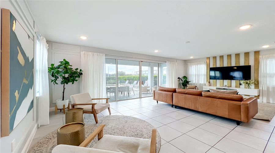 Kissimmee, Florida 34747, 6 Bedrooms Bedrooms, ,5 Bathroomsbathrooms,Residential,For Sale,Southfield,0,Mfro6418227