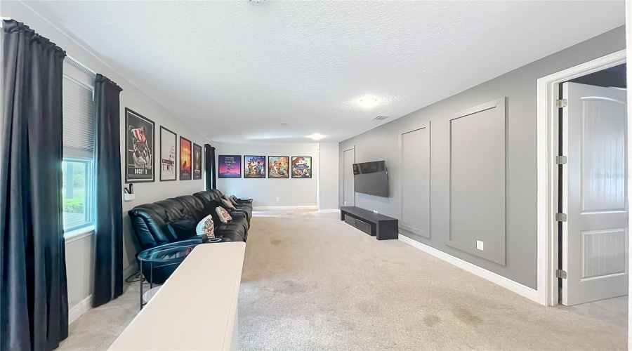 Kissimmee, Florida 34747, 6 Bedrooms Bedrooms, ,5 Bathroomsbathrooms,Residential,For Sale,Southfield,0,Mfro6418227