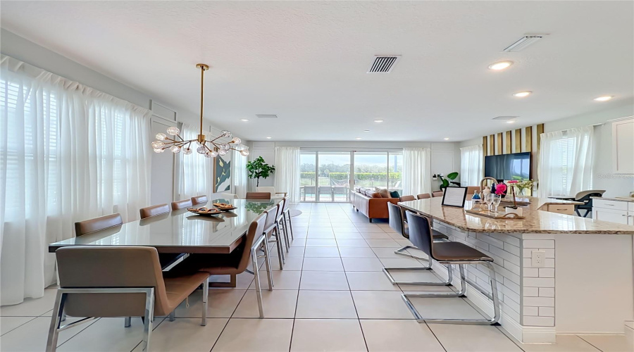 Kissimmee, Florida 34747, 6 Bedrooms Bedrooms, ,5 Bathroomsbathrooms,Residential,For Sale,Southfield,0,Mfro6418227