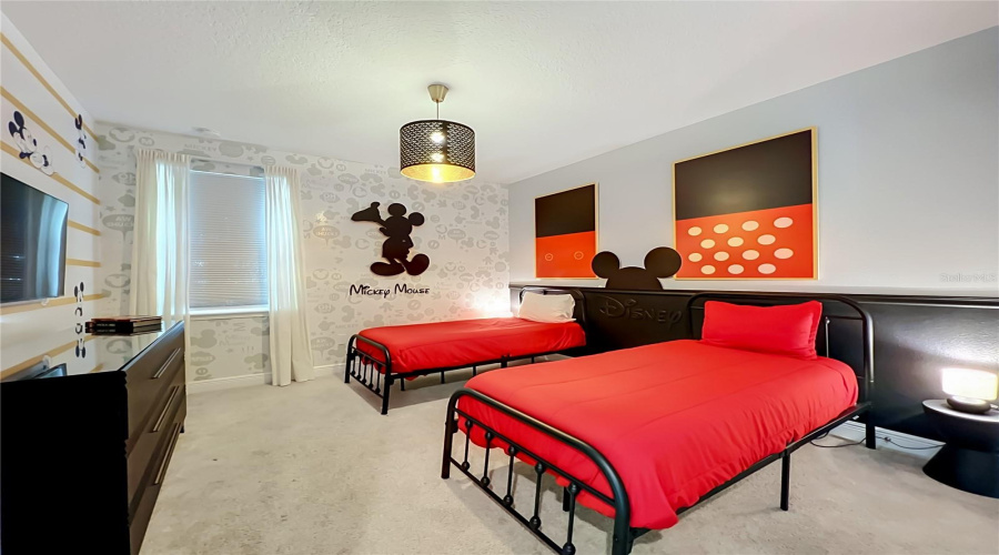 Kissimmee, Florida 34747, 6 Bedrooms Bedrooms, ,5 Bathroomsbathrooms,Residential,For Sale,Southfield,0,Mfro6418227