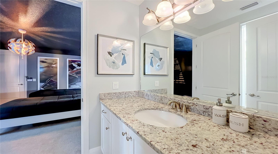 Kissimmee, Florida 34747, 6 Bedrooms Bedrooms, ,5 Bathroomsbathrooms,Residential,For Sale,Southfield,0,Mfro6418227