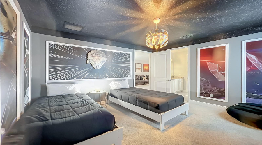 Kissimmee, Florida 34747, 6 Bedrooms Bedrooms, ,5 Bathroomsbathrooms,Residential,For Sale,Southfield,0,Mfro6418227