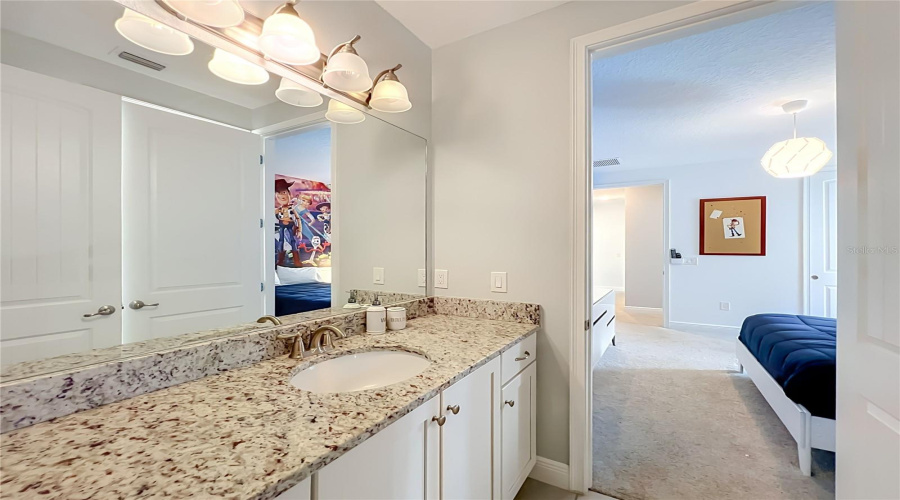Kissimmee, Florida 34747, 6 Bedrooms Bedrooms, ,5 Bathroomsbathrooms,Residential,For Sale,Southfield,0,Mfro6418227