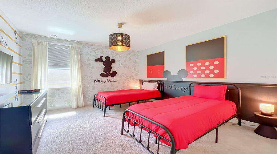 Kissimmee, Florida 34747, 6 Bedrooms Bedrooms, ,5 Bathroomsbathrooms,Residential,For Sale,Southfield,0,Mfro6418227