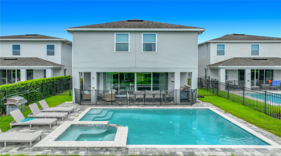 Kissimmee, Florida 34747, 6 Bedrooms Bedrooms, ,5 Bathroomsbathrooms,Residential,For Sale,Southfield,0,Mfro6418227