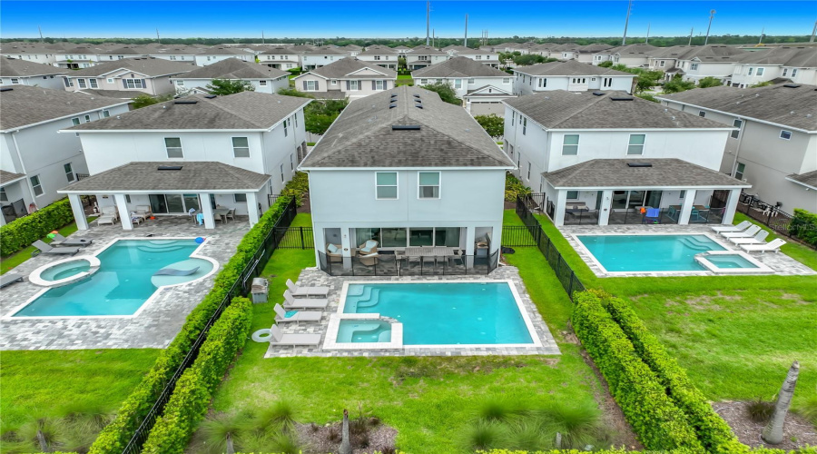 Kissimmee, Florida 34747, 6 Bedrooms Bedrooms, ,5 Bathroomsbathrooms,Residential,For Sale,Southfield,0,Mfro6418227