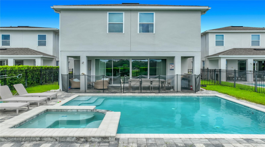 Kissimmee, Florida 34747, 6 Bedrooms Bedrooms, ,5 Bathroomsbathrooms,Residential,For Sale,Southfield,0,Mfro6418227