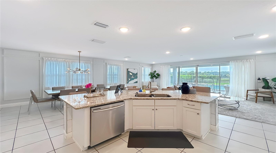 Kissimmee, Florida 34747, 6 Bedrooms Bedrooms, ,5 Bathroomsbathrooms,Residential,For Sale,Southfield,0,Mfro6418227