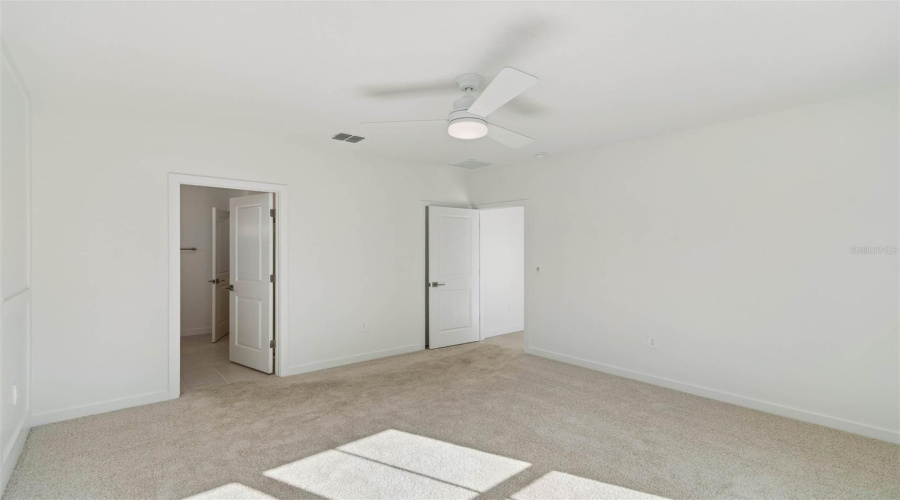 DAVENPORT, Florida 33837, 4 Bedrooms Bedrooms, ,2 BathroomsBathrooms,Residential,For Sale,REIN,0,MFRO6395417