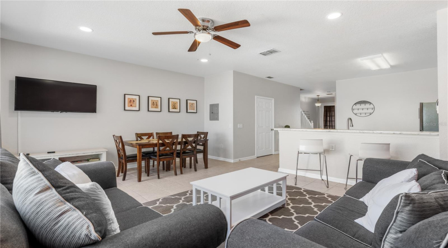 KISSIMMEE, Florida 34747, 3 Bedrooms Bedrooms, ,3 BathroomsBathrooms,Residential,For Sale,FITZCLARENCE,0,MFRS5152612