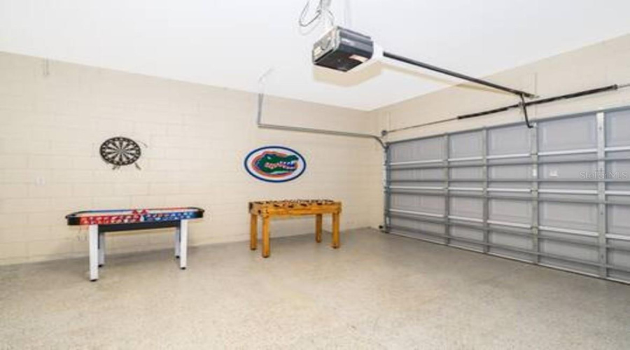 2-Car Garage