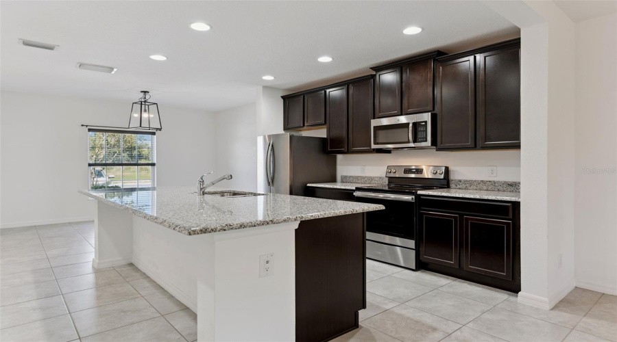 DAVENPORT, Florida 33837, 3 Bedrooms Bedrooms, ,2 BathroomsBathrooms,Residential,For Sale,ANNABELLE,0,MFRP4939094