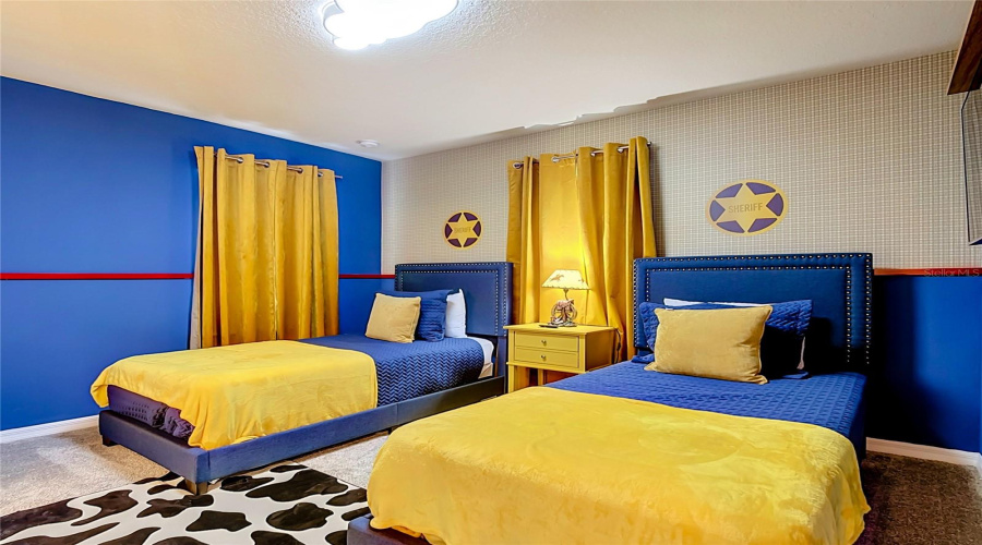 DAVENPORT, Florida 33897, 5 Bedrooms Bedrooms, ,5 BathroomsBathrooms,Residential,For Sale,LANA,0,MFRA4698371